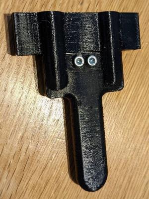 Trapezoid Blade Box Cutter Bed Scraper From Utility Knife - Rounder and with cover