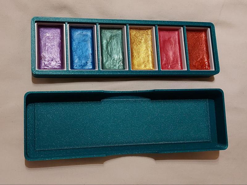 Kuretake Gansai Tambi water colour pan palette box