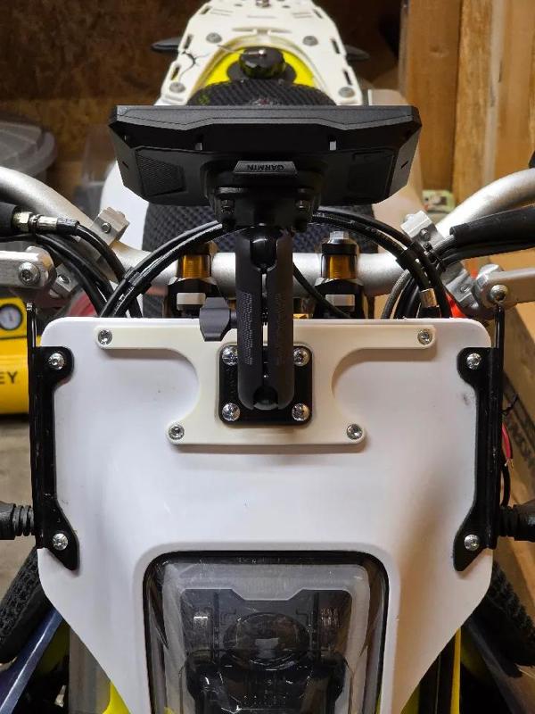 Husqvarna 701 ahead GPS/phone mount   