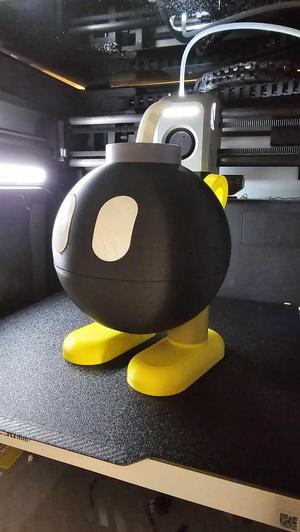 Super Mario Bob-Omb Nintendo switch game case