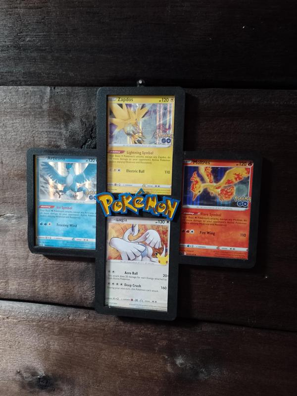 POKEMON CARD HOLDER (4 SLOT)
