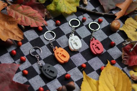 Clueless Pumpkin Keychain | Autumn SRs | Halloween
