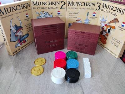 Munchkin Card Holder & Coin Holder