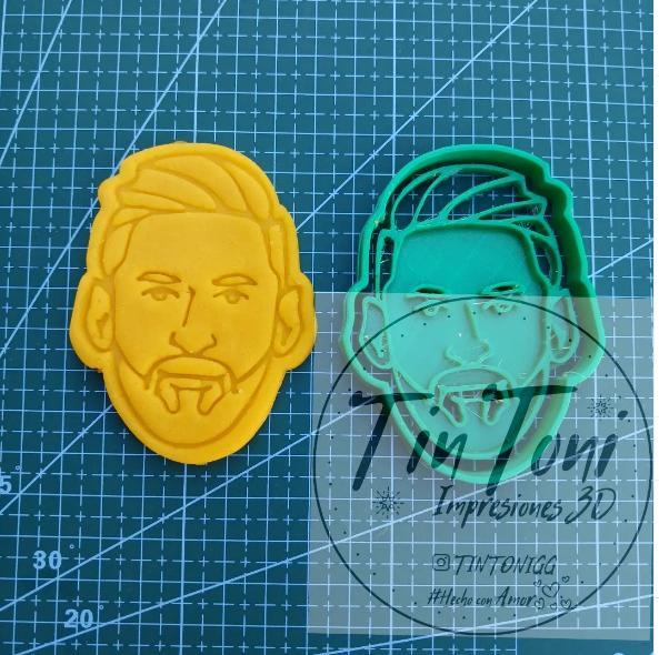 Cookie cutter. Cookie cutter face MESSI