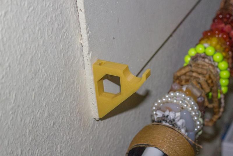 Triangle Bracket Pole Holder