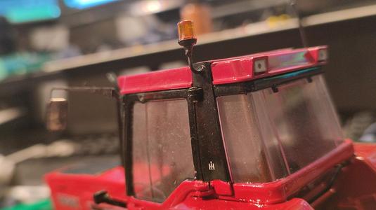 Flashing beacon holder