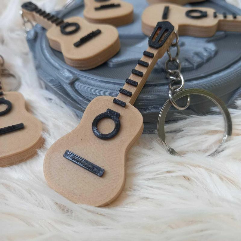 Guitar keychain (classical guitar keychain)