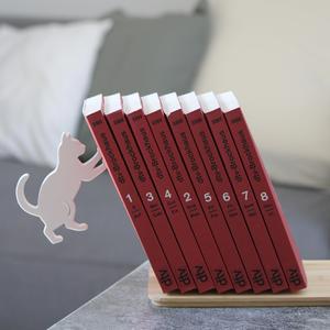 Magical Book Holder with Cat  | #CULTSXBOOK