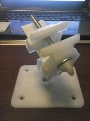 Ball mount for vice