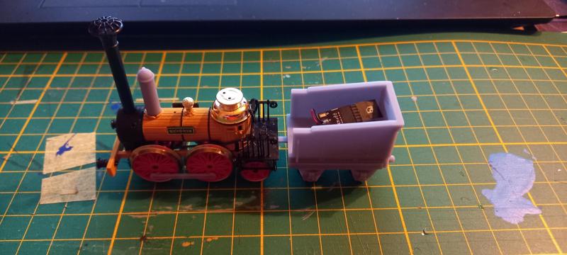 H0 Piko "Saxonia" motorizable replacement tender