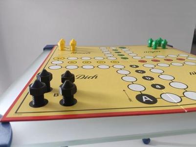 Nozzle figures for Mensch ärgere Dich nicht