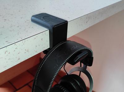 Desk headphone hanger