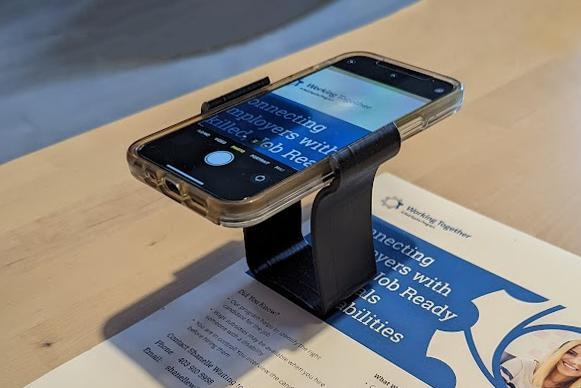 Smartphone Magnification Stand