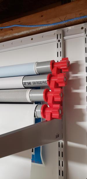 Backdrop roll mandrel