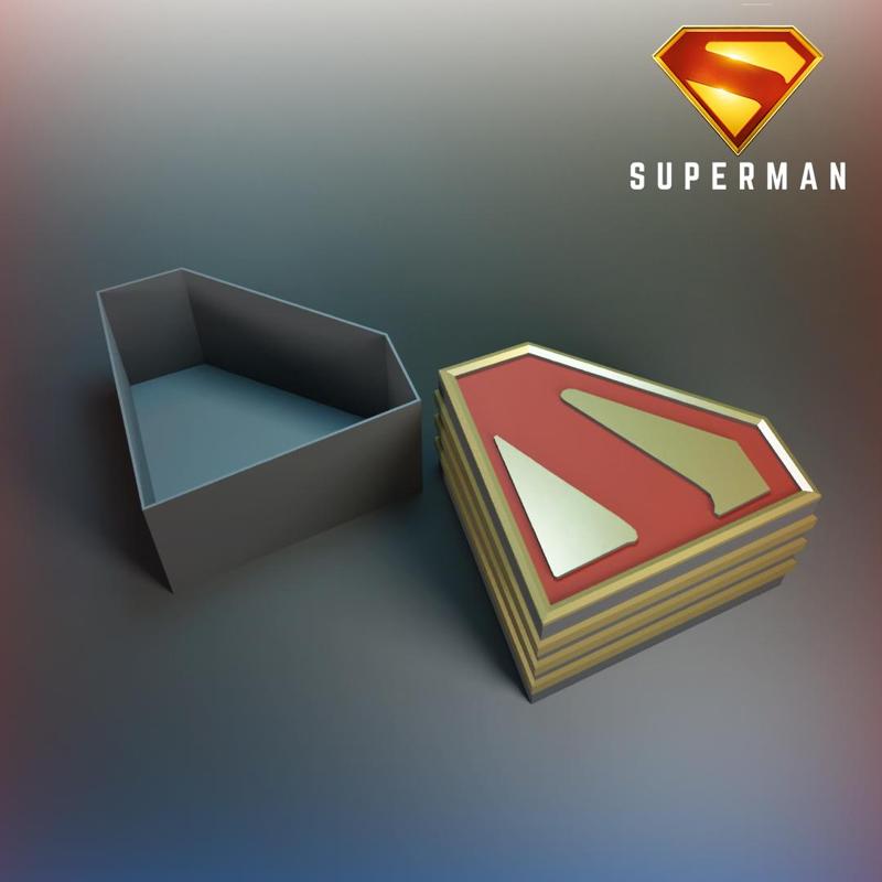 Superman Pack : Promotional Box + Jewelry, Keychain, hair clip, ring, lock of hair, etc.