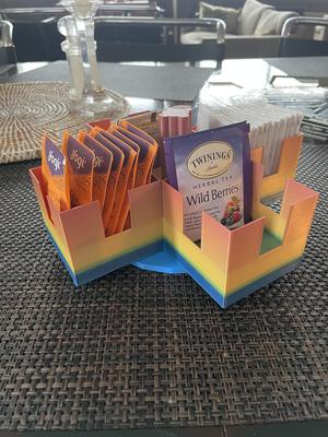 Rotating tea organizer