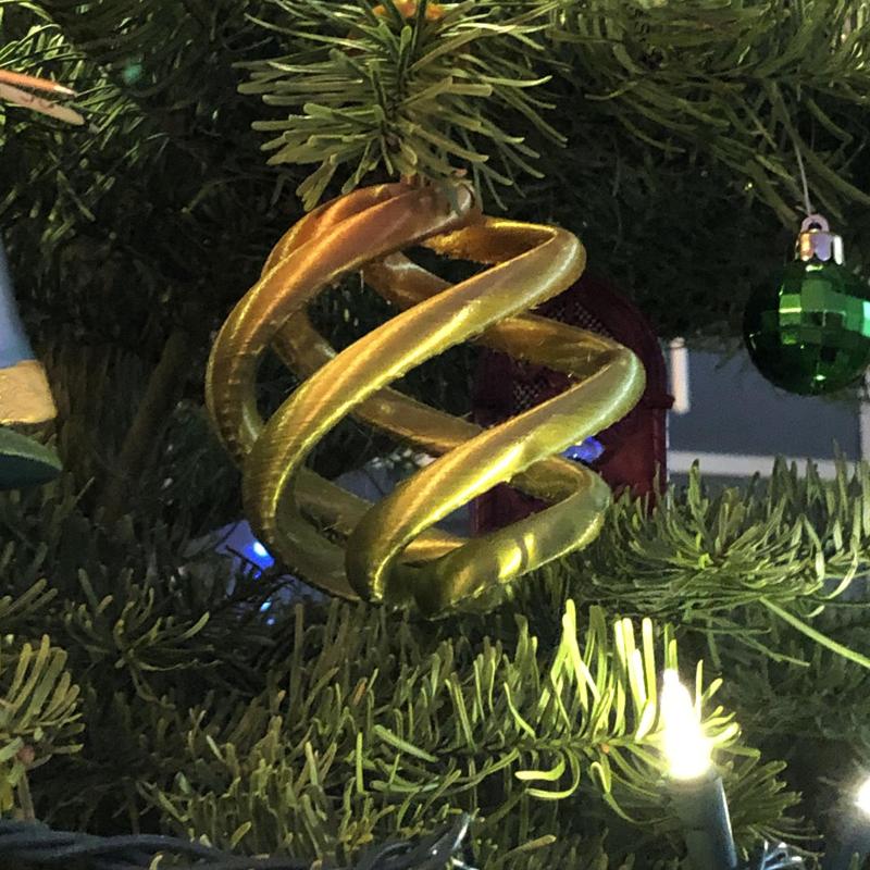 Twisty Christmas Ornament