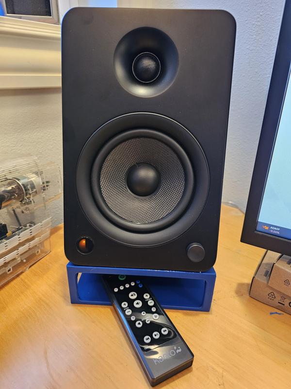 Kanto YU6 Desktop Speaker Stand