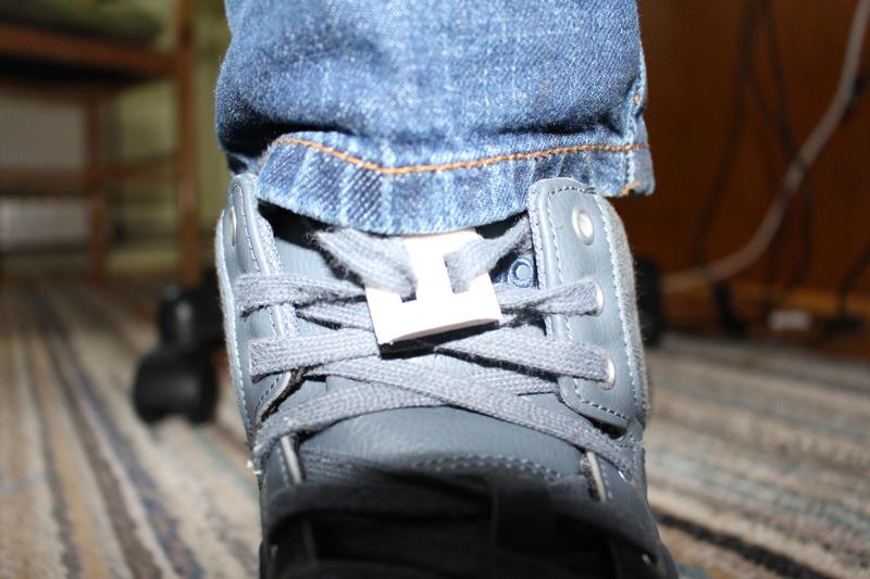 Easy shoelace tightener