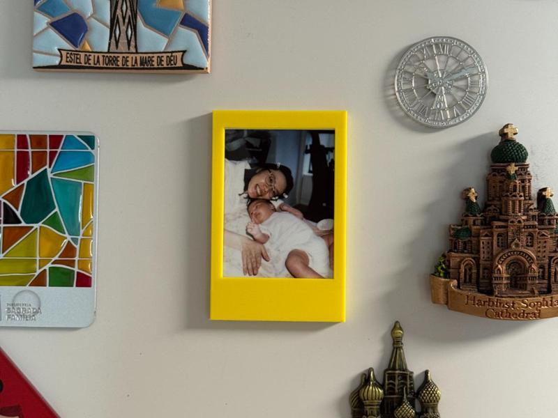 Polaroid Fridge Magnet (Magnetic Photo Frame)