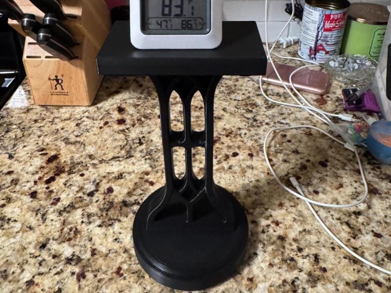 ChronoRise – 2ft Stylish Clock Pedestal