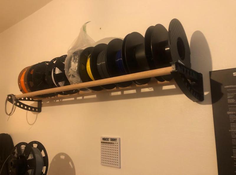 Filament spool rack