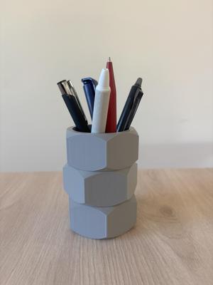 STL "Écrou" pencil holder 69×90 mm - Industrial design pen stand