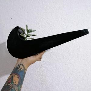 Nike Swoosh Pot
