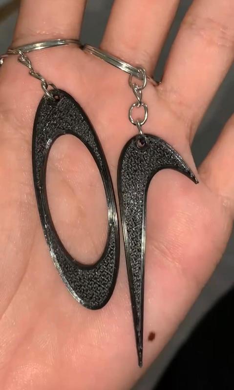 NIKE OAKLEY KEYCHAIN / CHAVEIRO