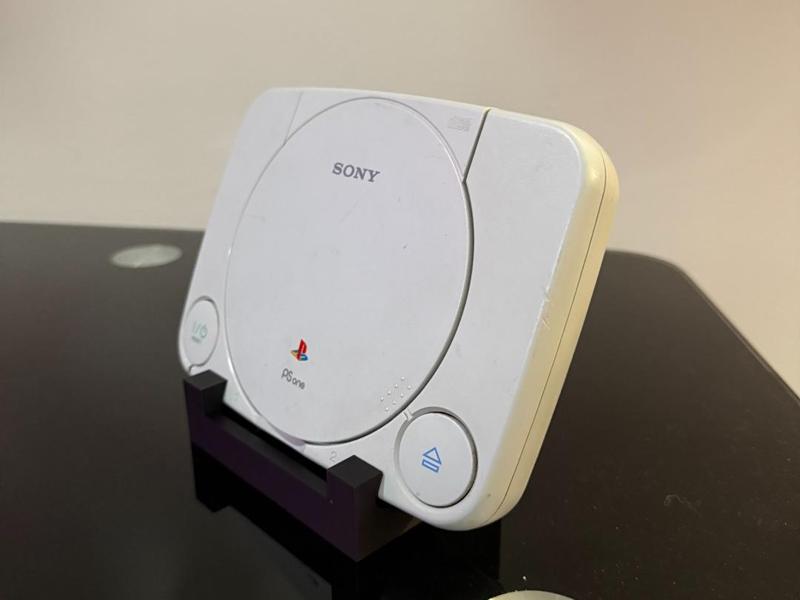 Playstation 1 slim stand