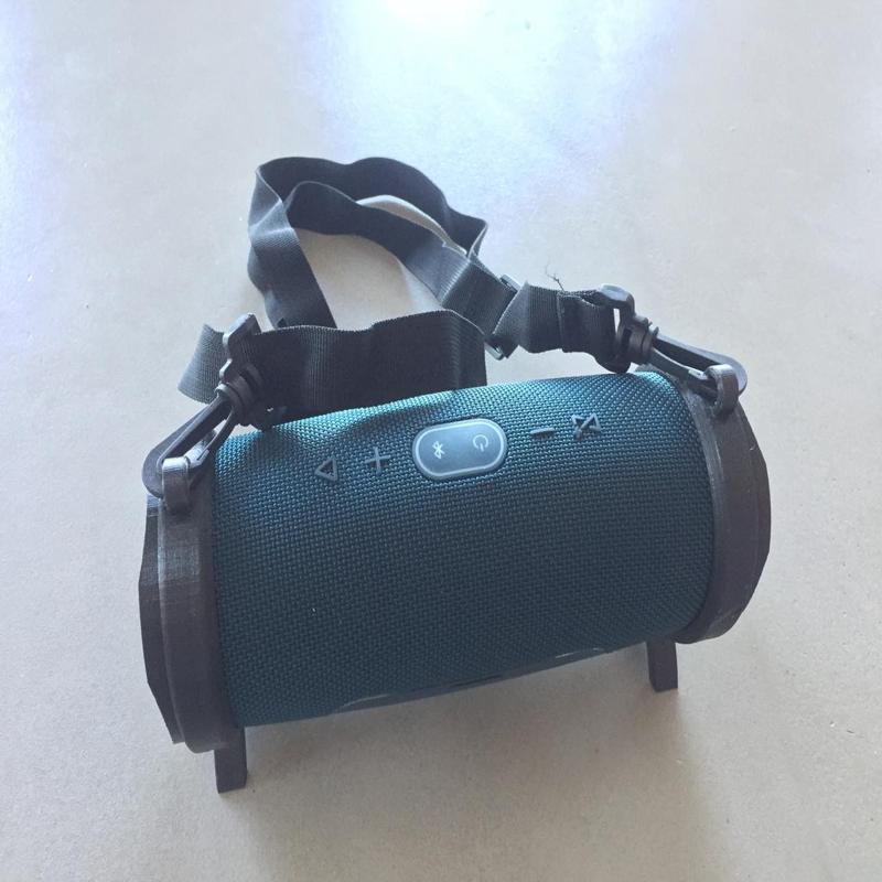 JBL Charge 4 strap mount