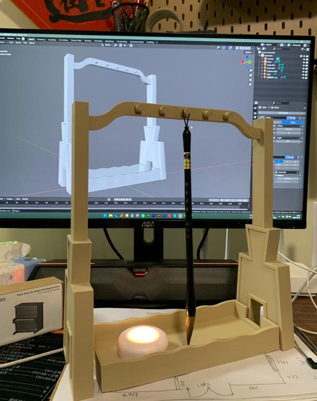 Creative calligraphy pen holder