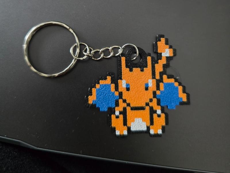 Pixel Art Keychain Design: Pokémon Charizard