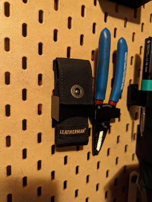 Leatherman Multitool (Wingman) Skadis Mount
