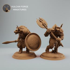 Minotaur gladiators - dnd miniatures, two variations: sword and shield and great axe - PRE SUPPORTED