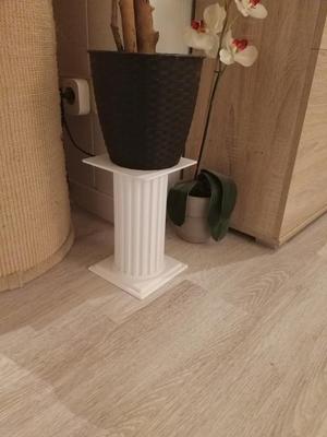 Flower pillar