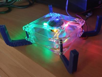 Super Simple Cooling Fan Stand