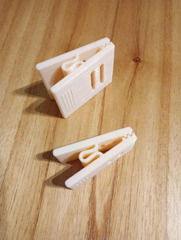 chip bag clip (two sizes) no supports print in place