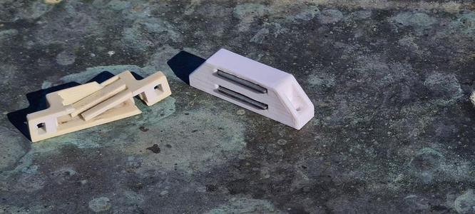 Door Magnet Catch / Latch for Tesa Flydoor or cabinet door (Fliegentür Magnet-Schliesser)