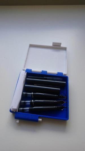 Small closable box