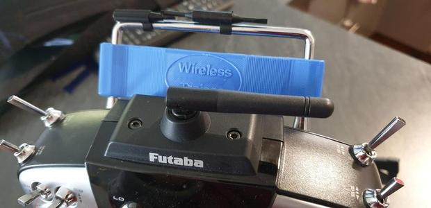 Futaba T14SG wireless trainer box