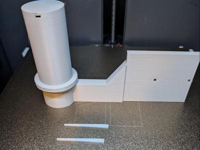Straight horizontal small spool adapter with pins