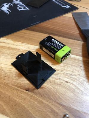 Sadelta echo master battery cap
