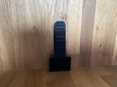 Bed scraper