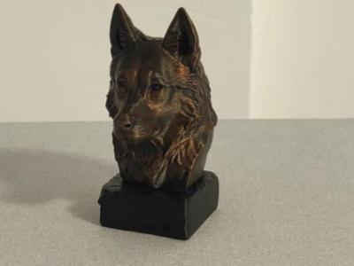 Siberian Husky Dog on Bust