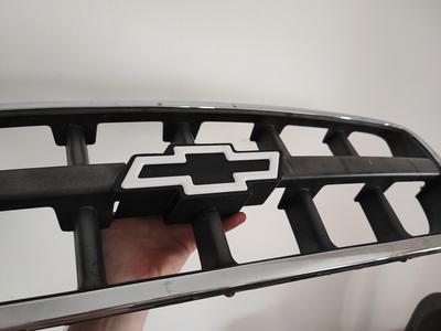Chevrolet S10 front logo