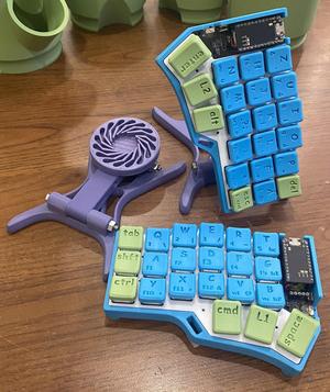 Corne case, stand and choc caps