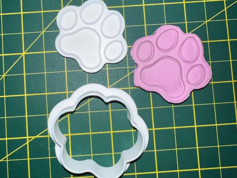Dog Paw cookie cutter