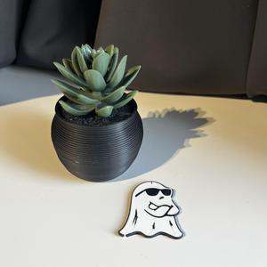 COOL GHOST KEYCHAIN