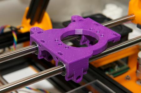 Greg's X-Carriage with KÃ¼hling's LM Holder